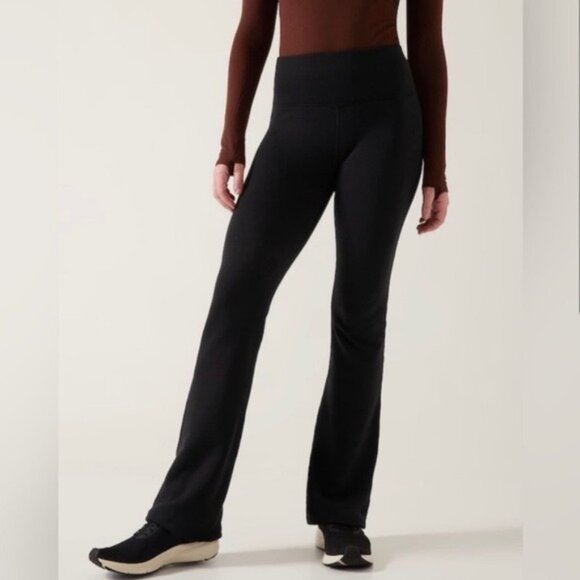 Athleta Black Altitude Pant in Polartec Power Stretch Flare Pants Lined Sz XXS - Picture 1 of 10